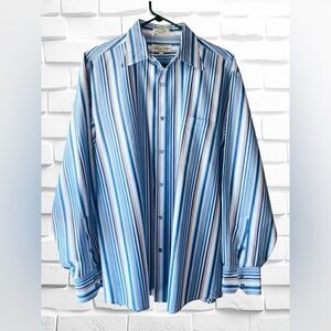 Eighty Eight Men’s XL Blue & White Striped Casual Button Up Long Sleeved Shirt